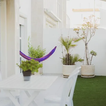 40 - Me And The Sea Ferrel (Leiria)