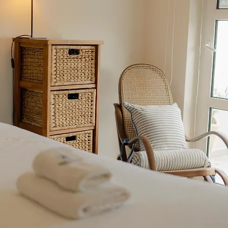 40 - Me And The Sea Ferrel (Leiria)