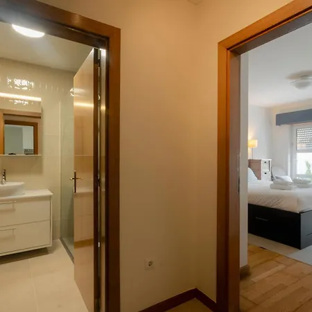 40 - Me And The Sea *