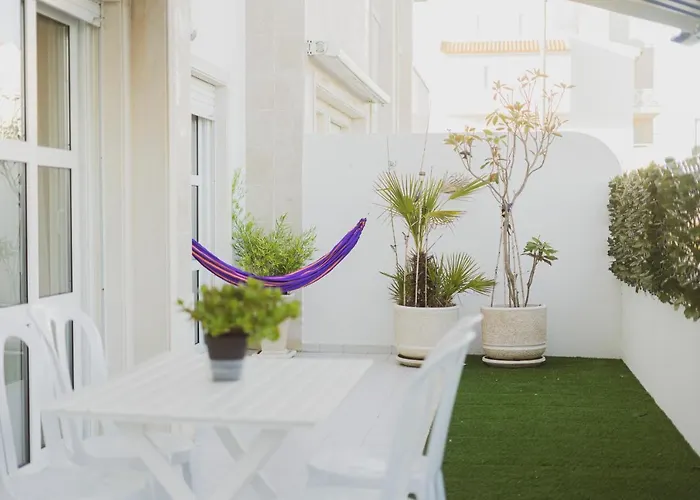 40 - Me And The Sea Ferrel (Leiria)