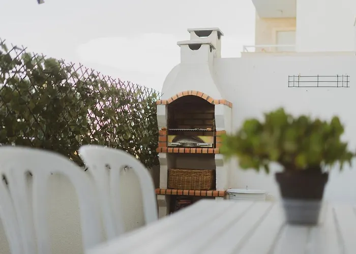 40 - Me And The Sea *