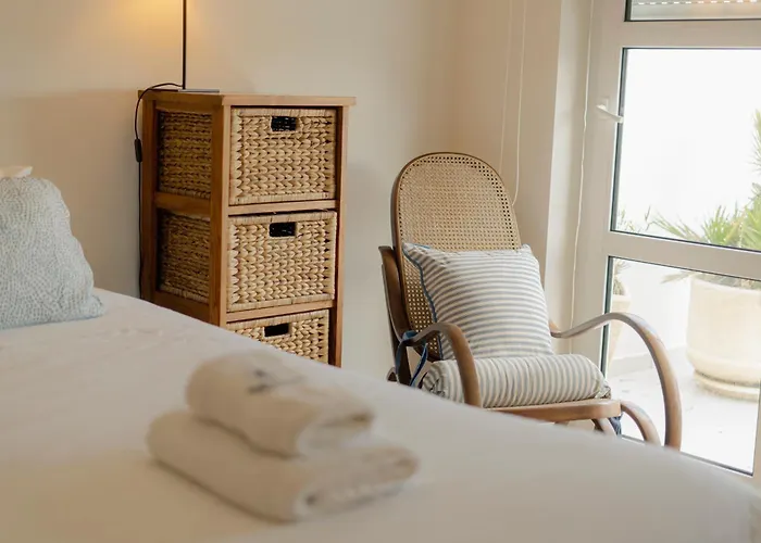 40 - Me And The Sea Ferrel (Leiria)